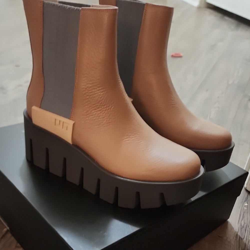 Chunky Brown and Black Ankle Boots